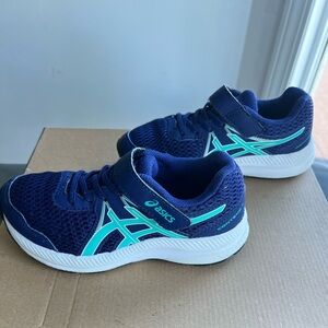 ASICS kids Blue Athletic  running shoes  bike core size 1 1/2